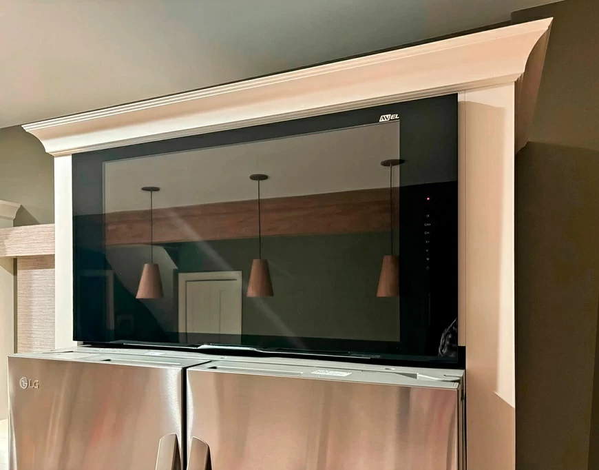 Built-in TV in the kitchen AVS320KS