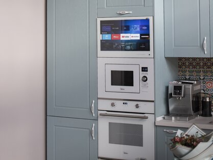 Cabinet Door TV in Kitchen – Look and Feel